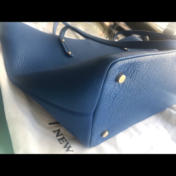 GiGi New York Leather Tote - Picture 7 of 10